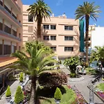 New Bright And Central With 2 Bedrooms شقة *