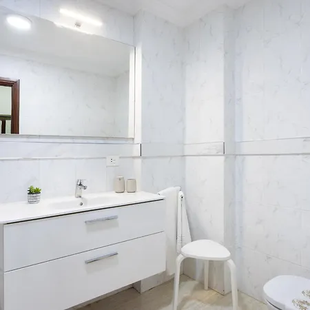 Apartment New Bright And Central With 2 Bedrooms